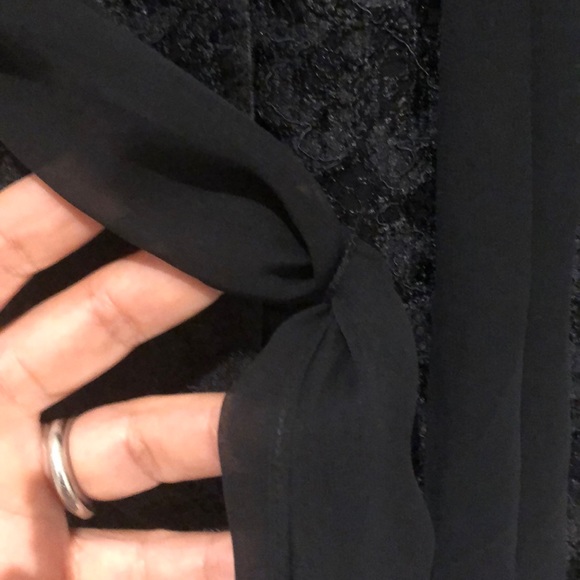 Blu’s black sleeveless tunic vest top - Picture 5 of 10